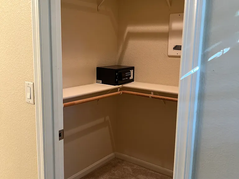 4200 San Jeronimo Ter — Photo 31