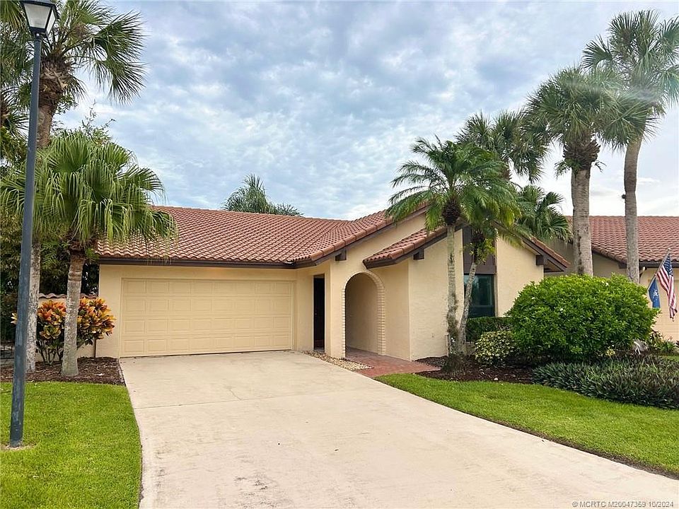 1st image of 3481 SW Bobalink Way