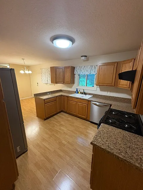 7500 Peck Avenue - A — Photo 2