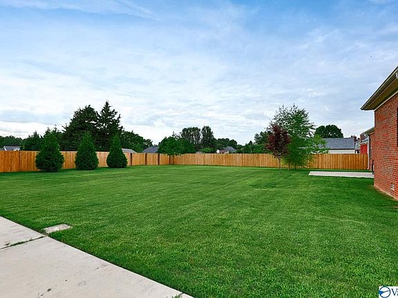 4th image of 112 Spearpoint Ln