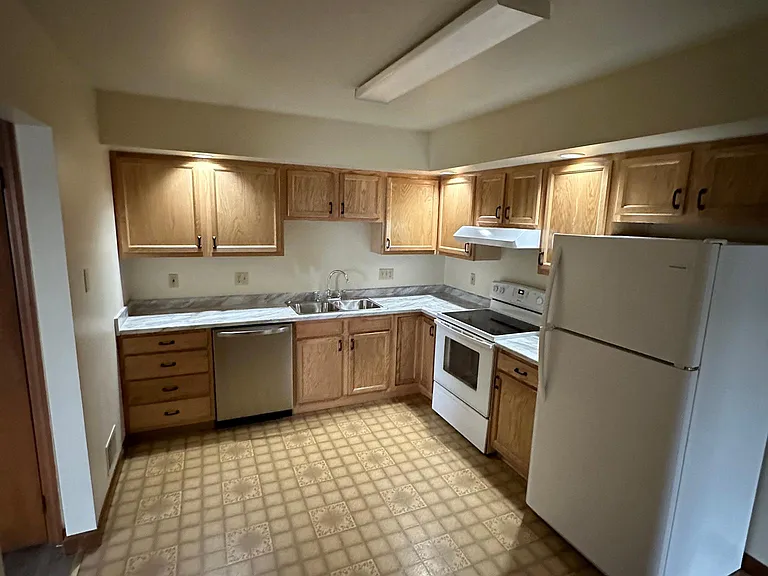 30 Lemoyne Ave #1 — Photo 2