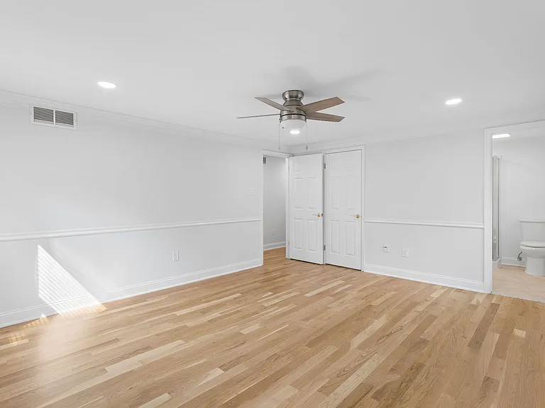 306 Candlewood Ln — Photo 23