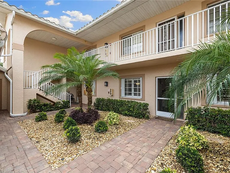 9022 Michael Cir #3 — Photo 4