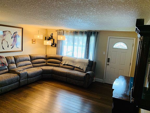 Front living area 