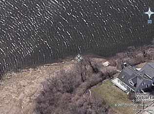 121 Little Neck Rd, Ipswich, MA 01938