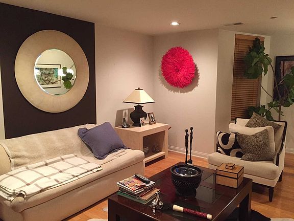 2nd image of 3211 Leeward Dr #1