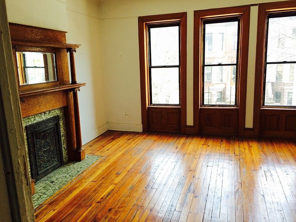 1st image of 12 Saint Francis Pl #2