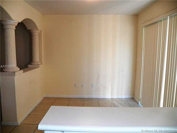 5th image of 1523 SE 24th Ct #236