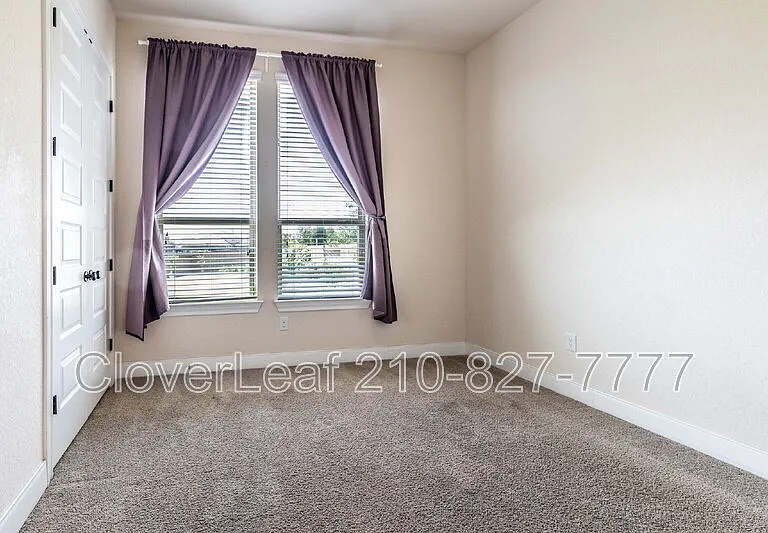 908 Sussex Cv — Photo 23