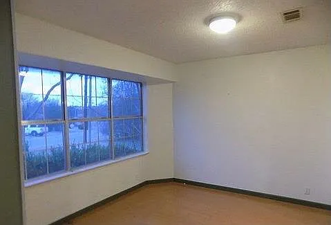 509 Meadowbrook Dr — Photo 14
