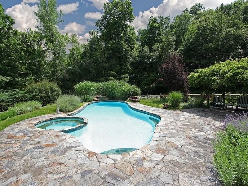 74 Lake Waramaug Rd, Kent, CT 06757 Zillow