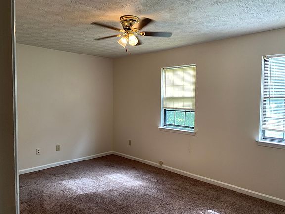 5th image of 5870 Sheldon Ct #A
