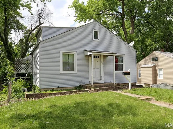 3551 Saint Christopher Ln, Saint Ann, MO 63074