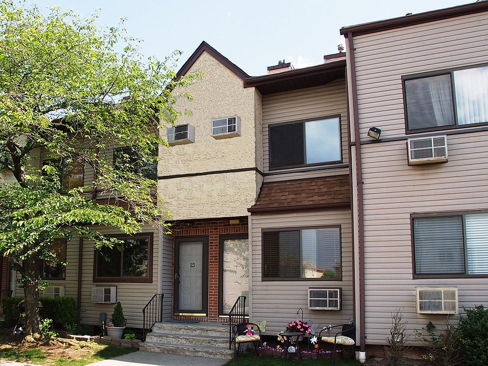 1st image of 360 Barlow Ave APT 25A