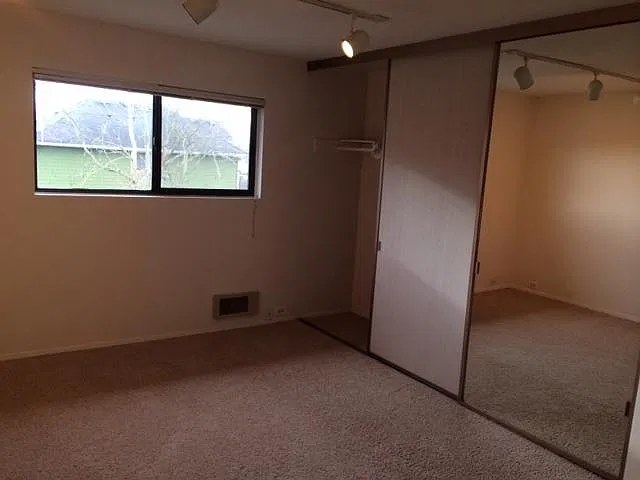 2 bed, 1009 sqft, $3,100 — Photo 2