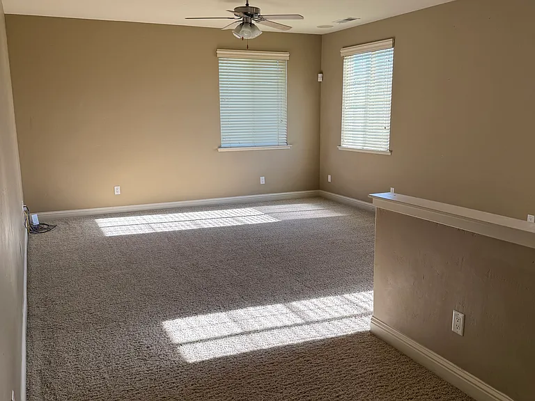 5898 N Shiraz Ave — Photo 14