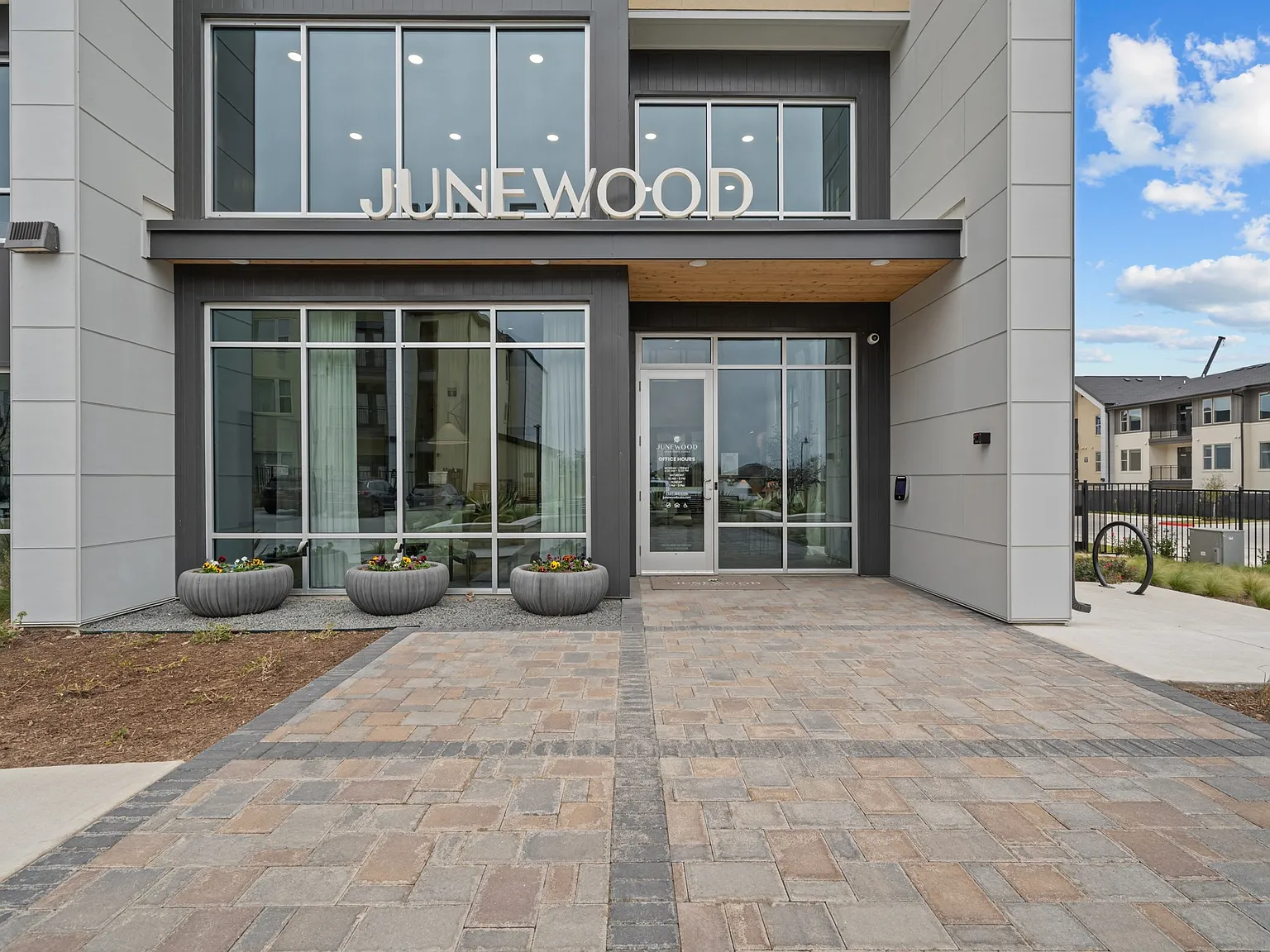 Junewood — Photo 2