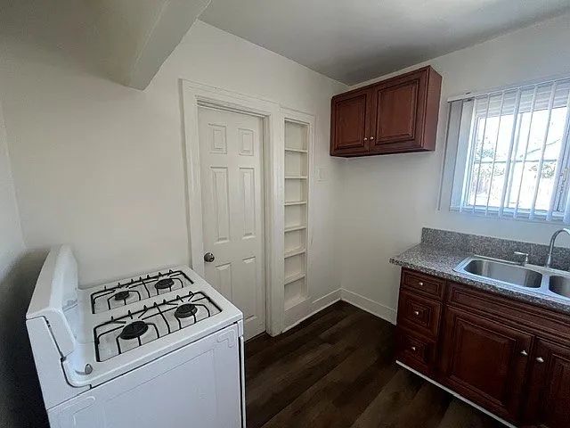 1201 S. Mullen Ave. — Photo 2