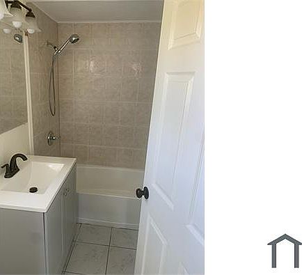 1st image of 1408 Strand St #A