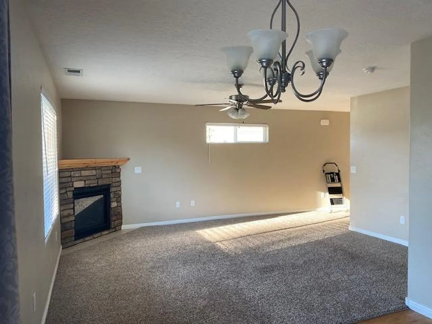 **Move-In Discount 3 Bed - 2.5 Bath Twin Home -Gemini Meadows — Photo 2