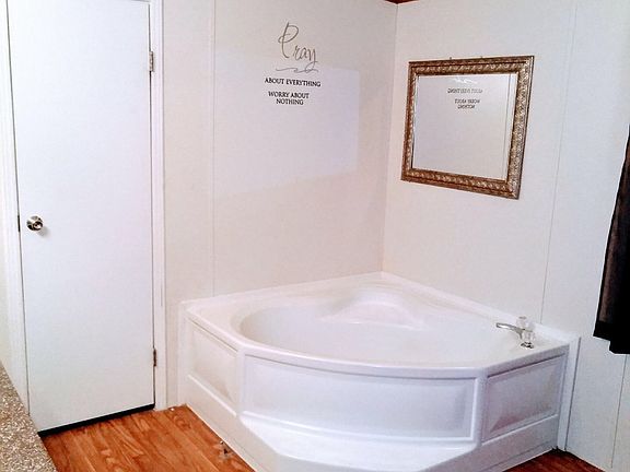 5th image of 3351 Killingsworth Ln Lot 424