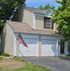 182 Half Moon Cir, Aurora, IL, 60504