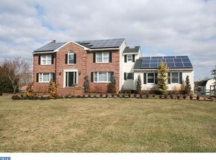 42 Mansfield Rd E, Columbus, NJ 08022