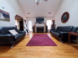 6 Shady Grove Pl, Hampton, VA 23666