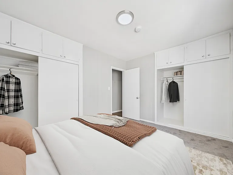 Overland Avenue Apartments — Photo 14