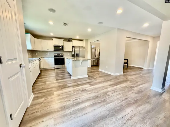 416 Sasanqua Ln, Lexington, SC 29073