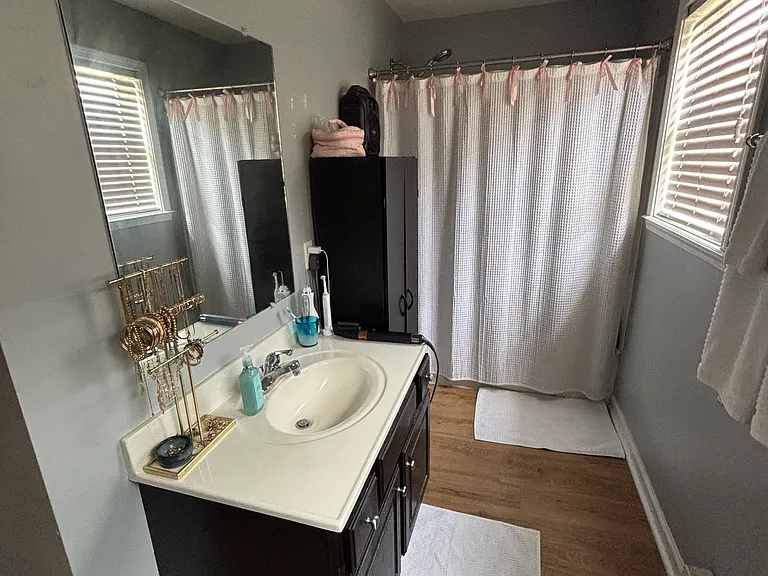 1921 Ruckle St #1/2 — Photo 7