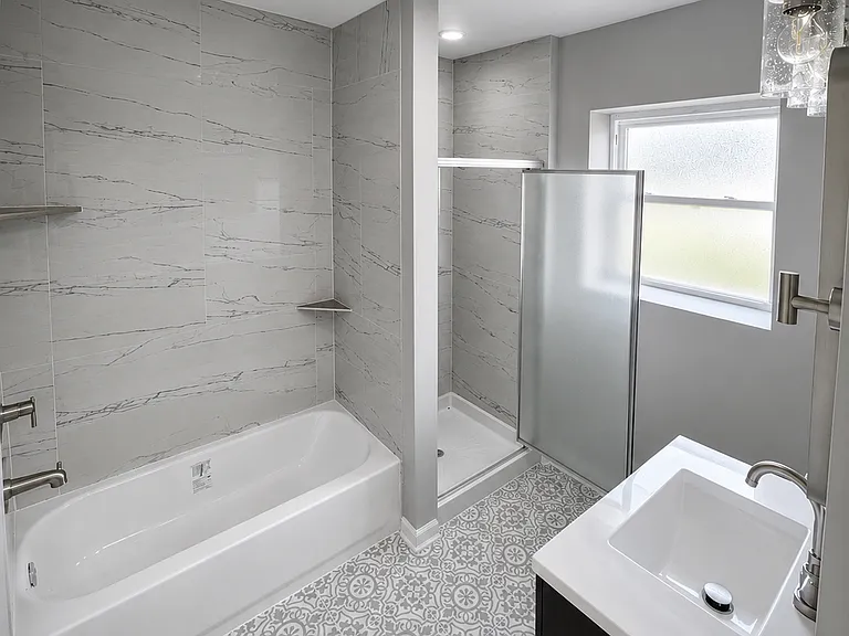 3 bed, 2.0 bath, 1250 sqft, $2,200 — Photo 8