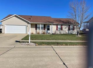 10561 Foxtail Dr, Breese, IL