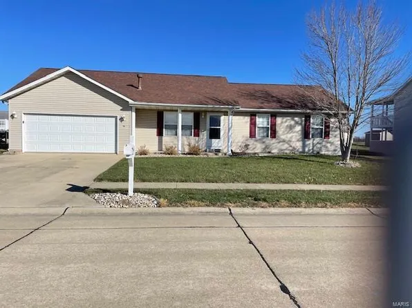 10561 Foxtail Dr, Breese, IL 62230