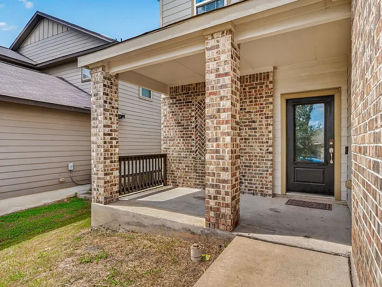 10331 Barbeque Bay — Photo 4