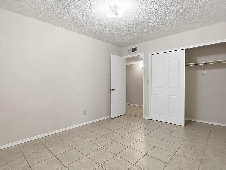 2918 E Glen Dr #B — Photo 17