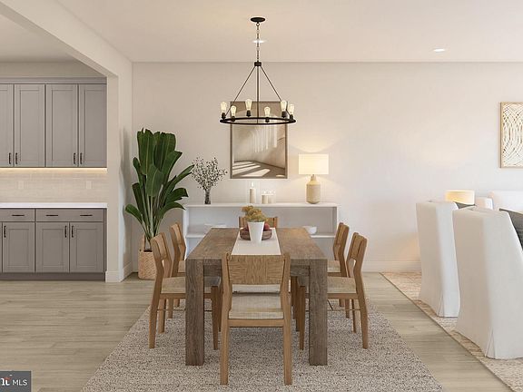 7th image of this home