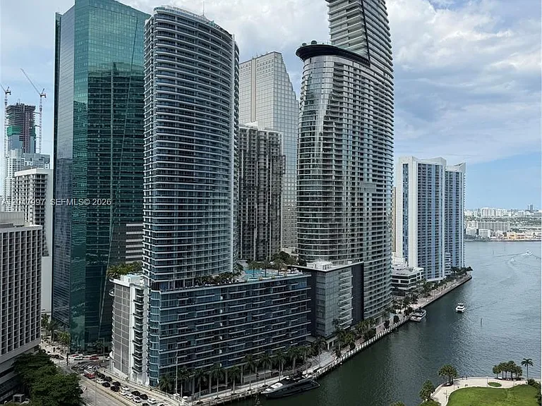 500 Brickell Ave #2907 — Photo 6