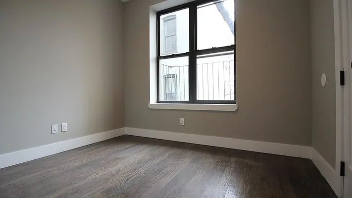 Rented by Nooklyn NYC LLC | media 5