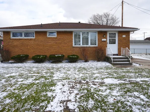 323 N Pleasant Pkwy, Cheektowaga, NY 14206