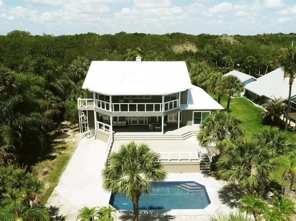 114 N Sewalls Point Rd, Sewalls Pt, FL 34996
