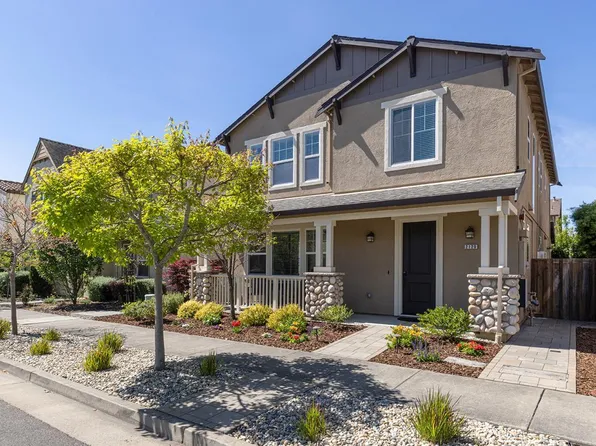 2129 Chokeberry Court, Santa Rosa, CA 95404