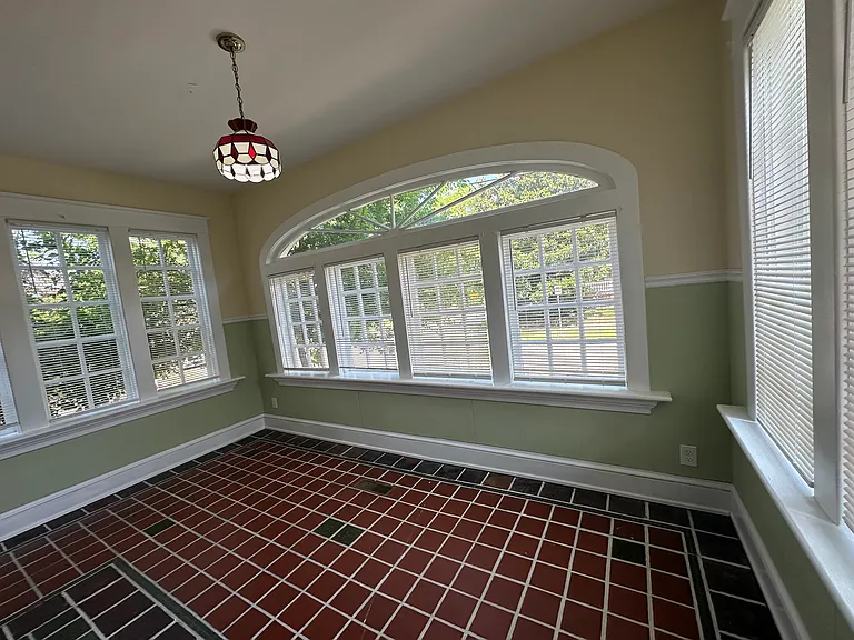 503 Rhode Island Ave — Photo 11