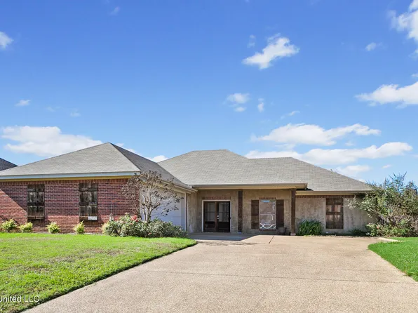 122 Sara Fox Dr, Brandon, MS 39047
