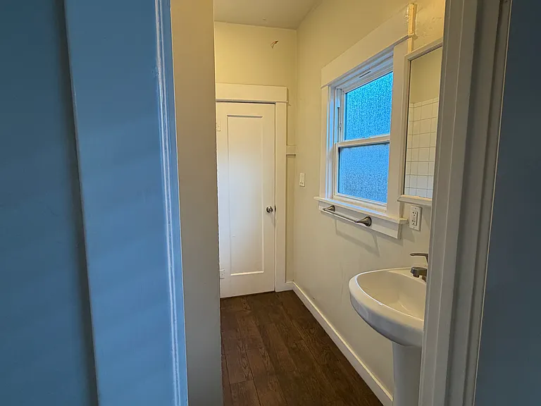1363 Holly Dr — Photo 10
