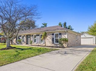 302 Westwood Ct, Versailles, KY 40383