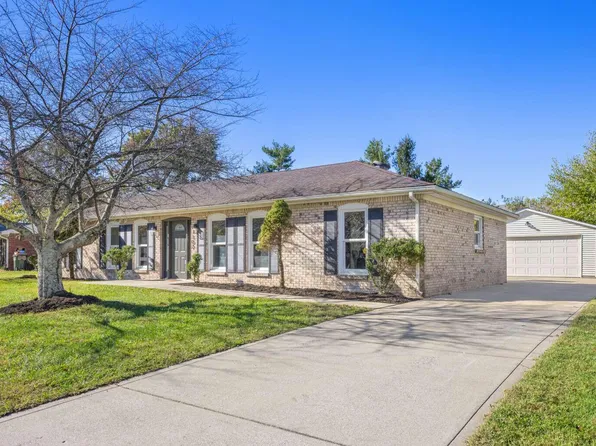 302 Westwood Ct, Versailles, KY 40383