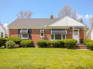 5640 Sunny Lane Rd, Maple Heights, OH 44137