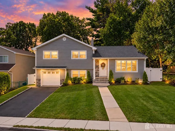 35 Bender Dr, Clifton, NJ 07013