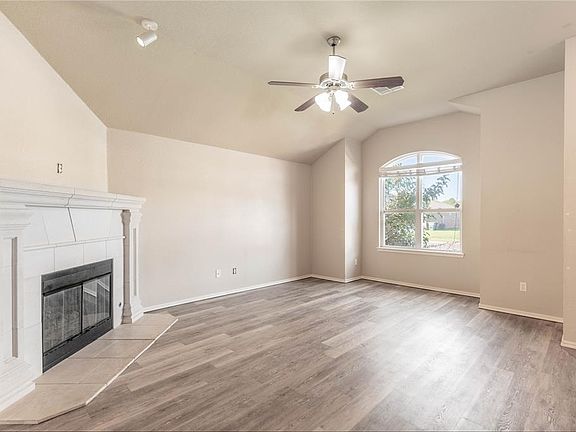 4th image of 440 Hidden Creek Way